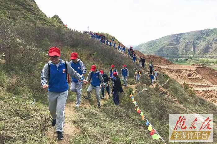 慶陽(yáng)一中全體師生開展研學(xué)旅行實(shí)踐活動(dòng)