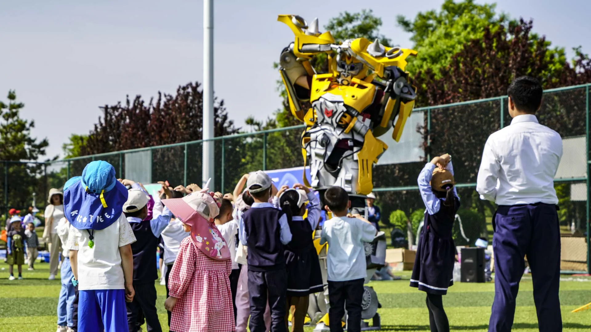 【攝影報(bào)道】科技之光·未來由你點(diǎn)亮——慶化幼兒園舉辦首屆科技節(jié)